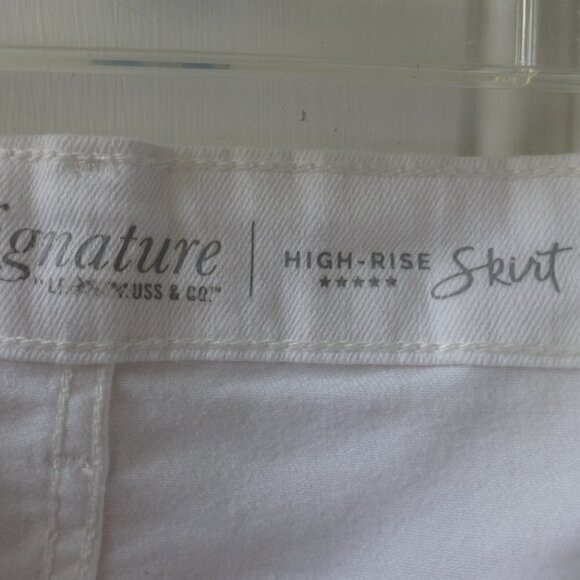 Levi white mini skirt  size 20 distressed hem zip, button closure, Y2K, cow girl - Picture 3 of 10